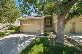 1581 E Nichols Cir, Centennial, CO 80122
