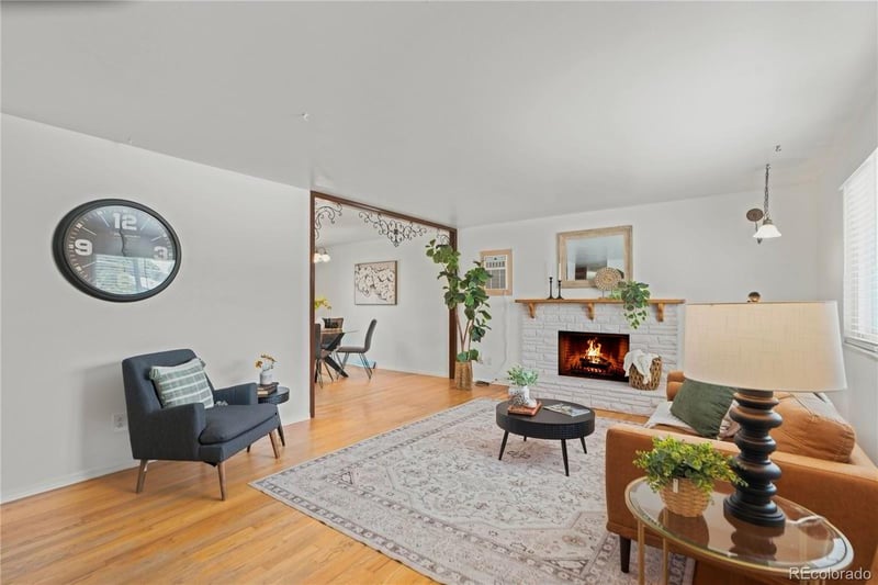 382 Zion St, Aurora, CO 80011