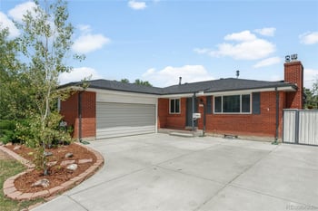 382 Zion St, Aurora, CO 80011