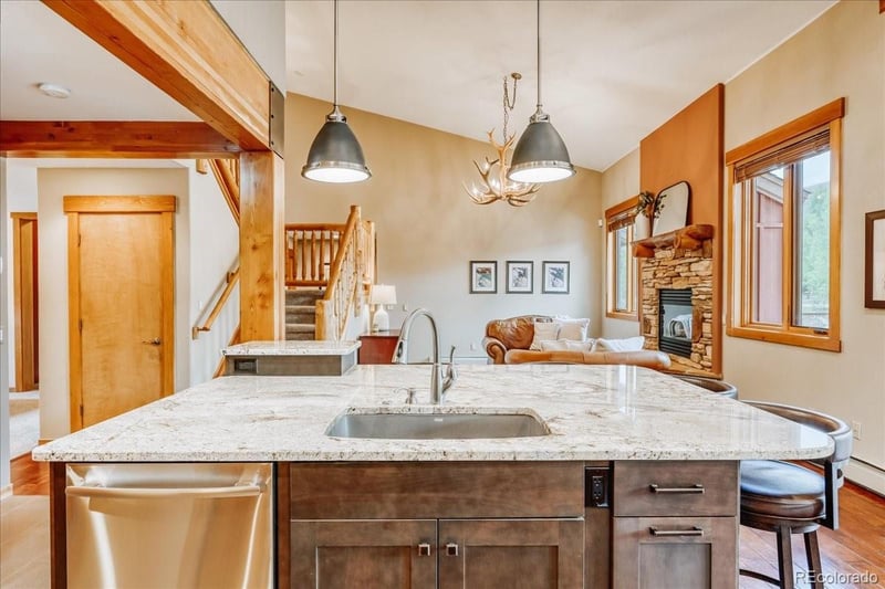 27 Montane Ct, Dillon, CO 80435