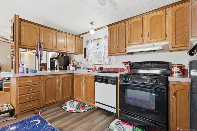 1570 Sedalia Way, Aurora, CO 80011