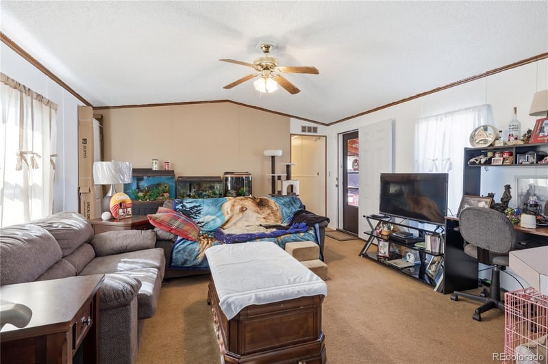 1570 Sedalia Way, Aurora, CO 80011