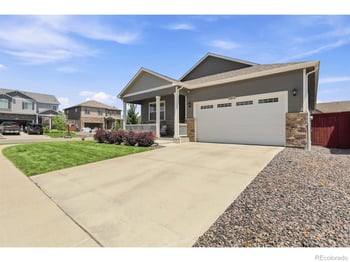 1911 Raindrop Dr, Windsor, CO 80550