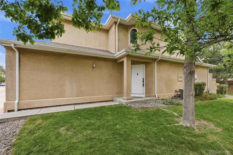 2498 S Scranton Way, Aurora, CO 80014