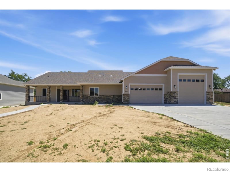 105 W Park Ave, Johnstown, CO 80534