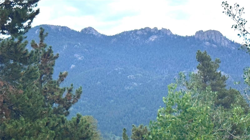 451 Highpoint Cir, Black Hawk, CO 80422