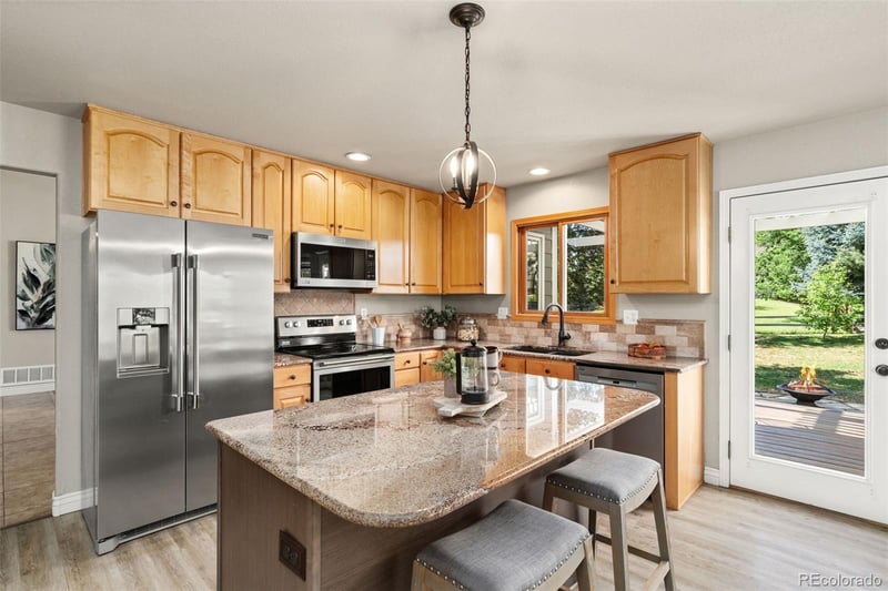 919 Battsford Cir, Fort Collins, CO 80525