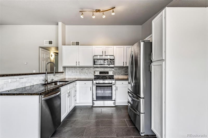 9992 Idaho Cir #201, Aurora, CO 80247