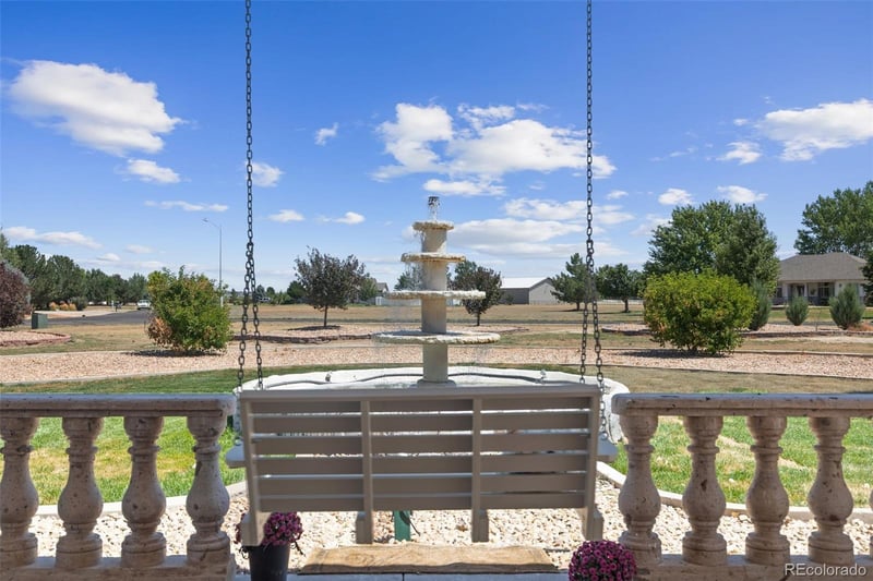 33 Stagecoach Ln, Fort Morgan, CO 80701