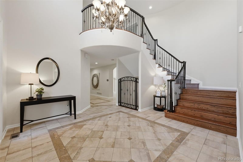5498 Helena St, Aurora, CO 80015
