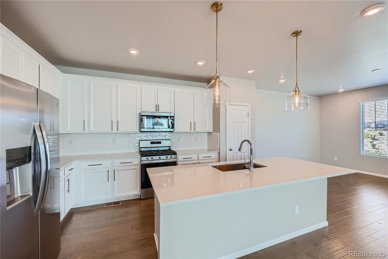 7199 Othello St, Castle Rock, CO 80108