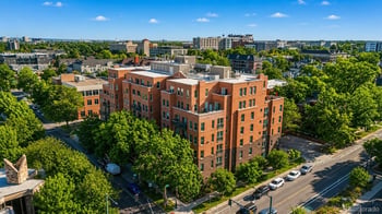 1630 N Clarkson St #204, Denver, CO 80218