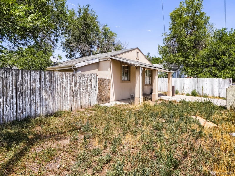 9629 19th Ave, Aurora, CO 80010