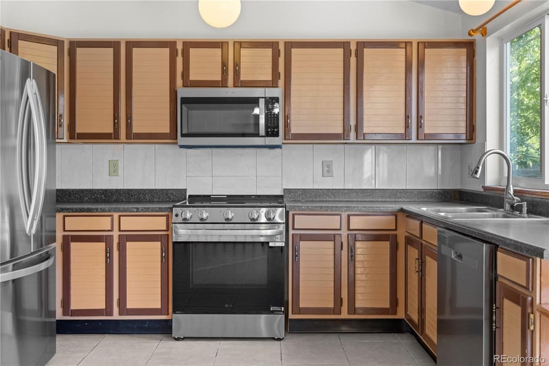 16114 Iowa Ave, Aurora, CO 80017