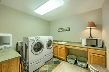 4820 Silver Pine Dr, Castle Rock, CO 80108