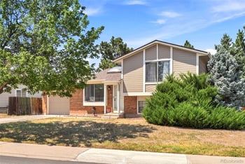 18897 E Montana Dr, Aurora, CO 80017