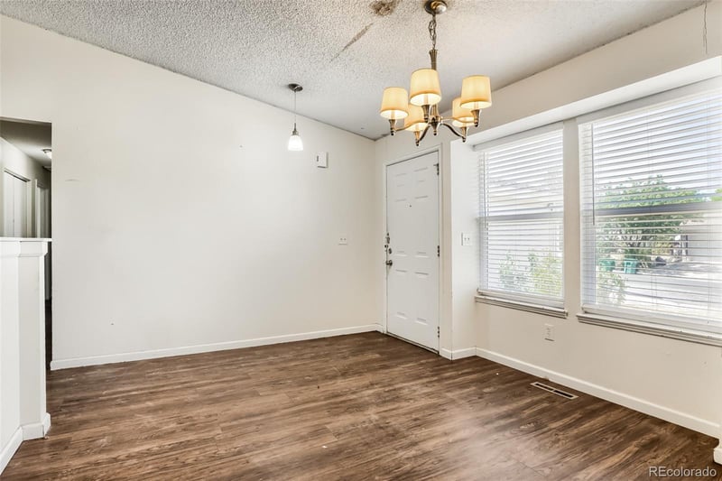 2754 Uravan St, Aurora, CO 80013