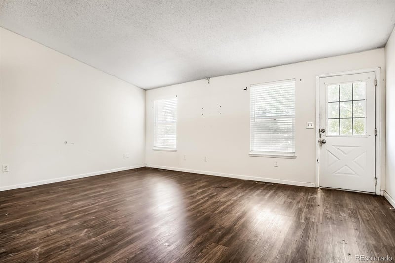 2754 Uravan St, Aurora, CO 80013