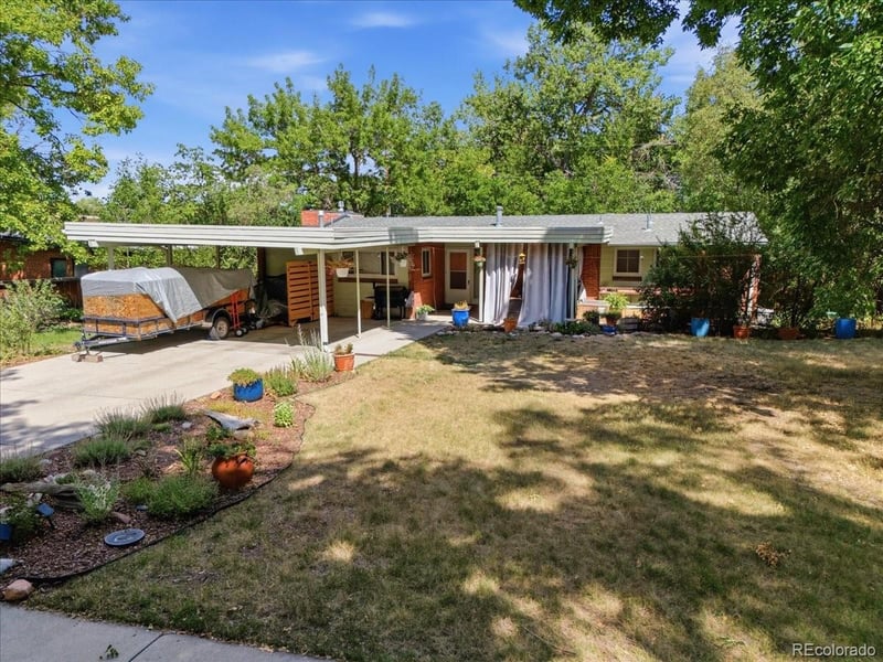 1090 Zang St, Golden, CO 80401