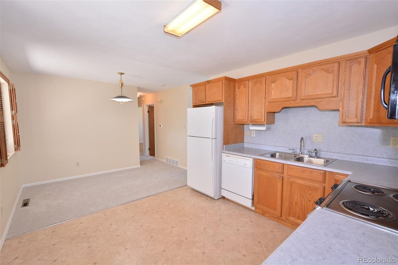 2111 Kodiak Dr, Colorado Springs, CO 80910