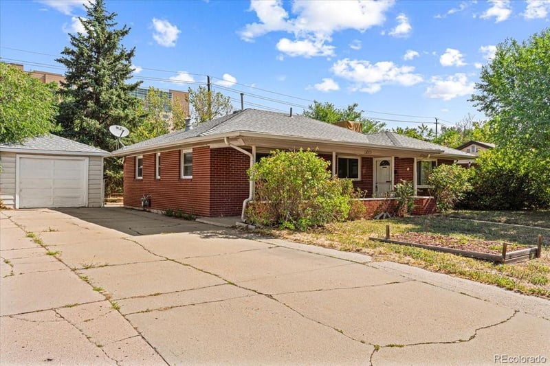 13285 13th Ave, Aurora, CO 80011