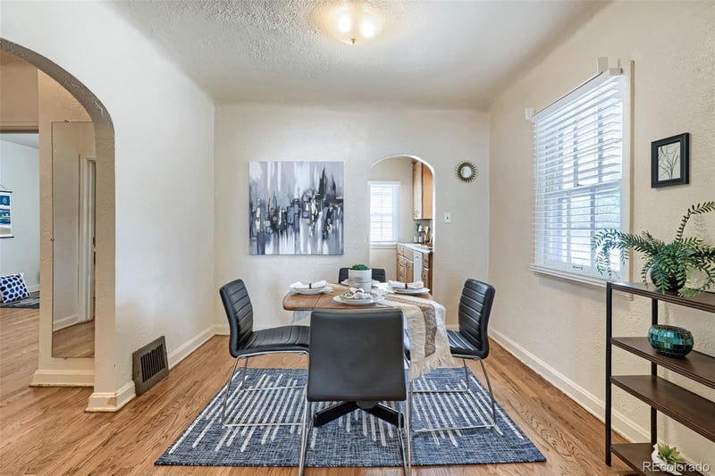 3990 S Logan St, Englewood, CO 80113