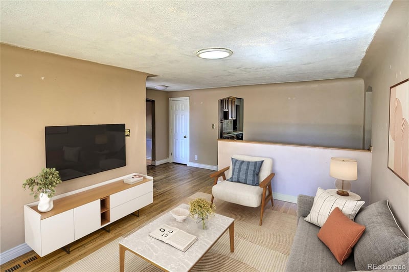 4809 Logan St, Englewood, CO 80113