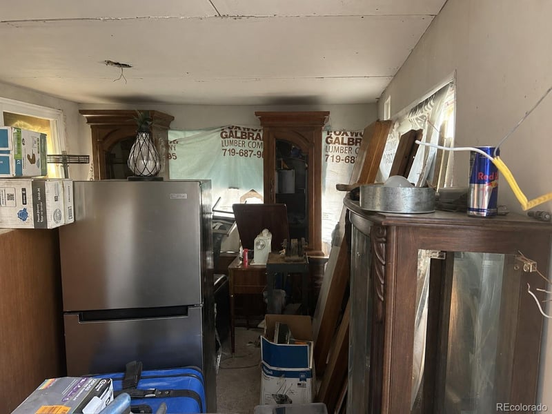 364 Walton Dr, Pueblo, CO 81007