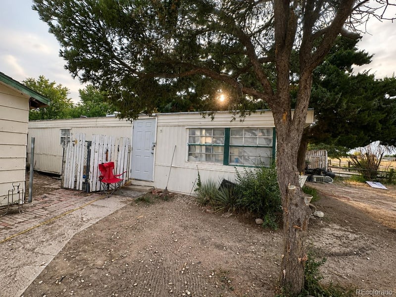 364 Walton Dr, Pueblo, CO 81007