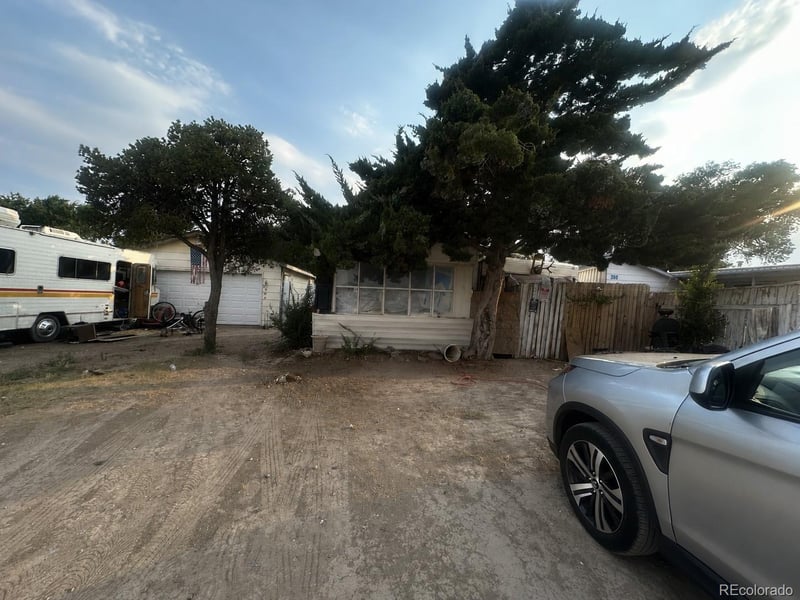 364 Walton Dr, Pueblo, CO 81007