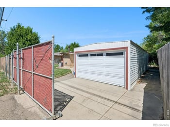 1721 Emery St, Longmont, CO 80501