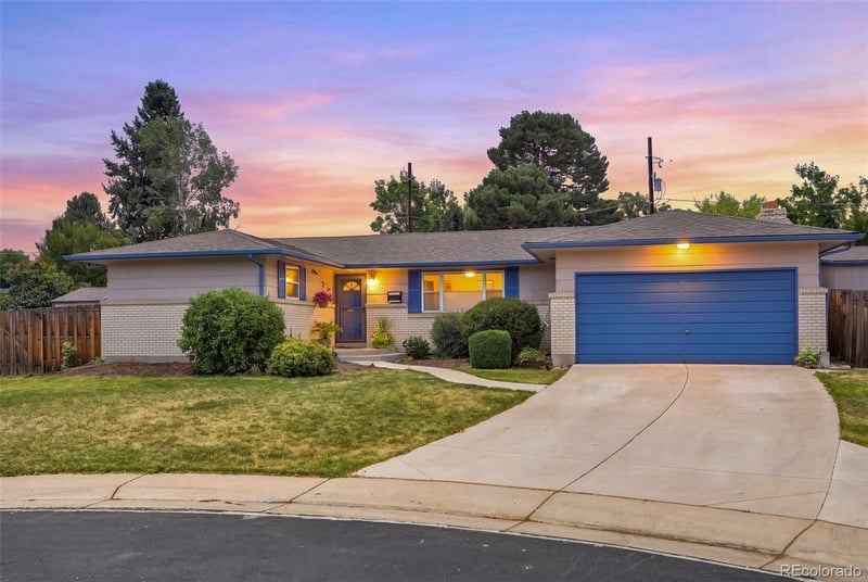 977 Johnson St, Lakewood, CO 80226