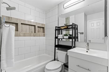 6712 S Independence St, Littleton, CO 80128
