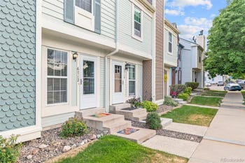 6712 S Independence St, Littleton, CO 80128