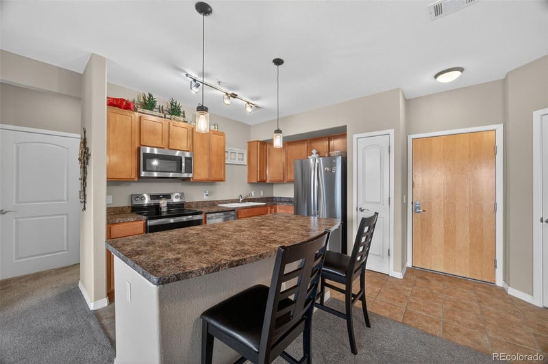 10184 Park Meadows Dr #1205, Lone Tree, CO 80124
