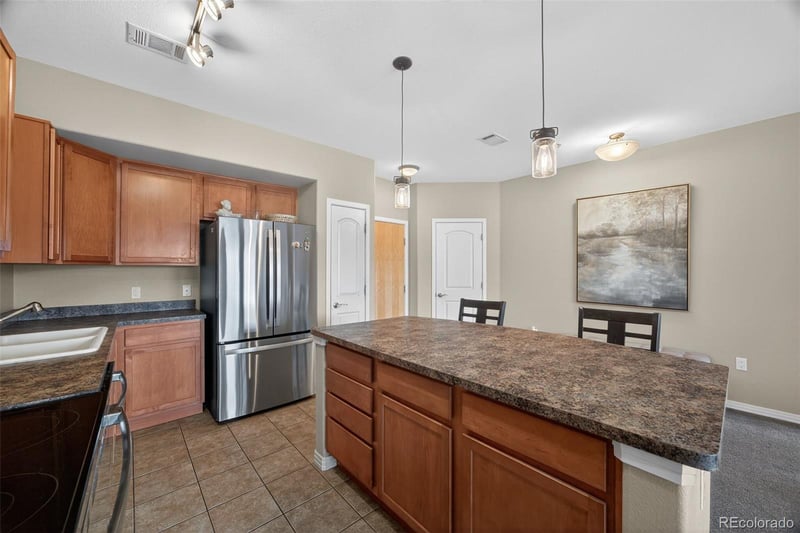 10184 Park Meadows Dr #1205, Lone Tree, CO 80124