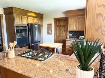 1147 Twin Peaks Cir, Longmont, CO 80503
