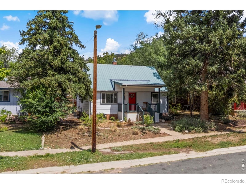 240 Main St, Lyons, CO 80540