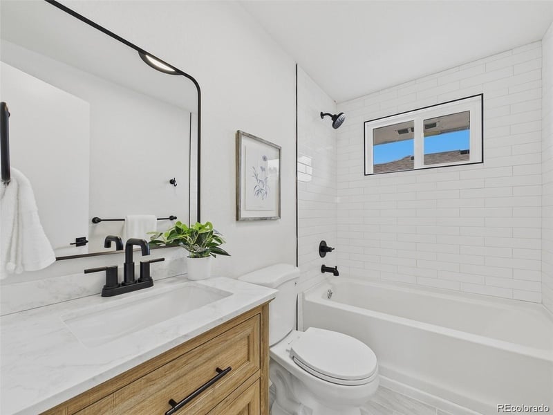 1370 Zenobia St, Denver, CO 80204