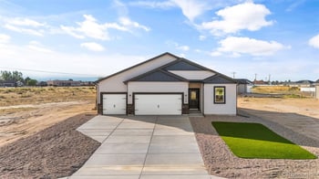 559 Bayview Dr, Pueblo, CO 81007