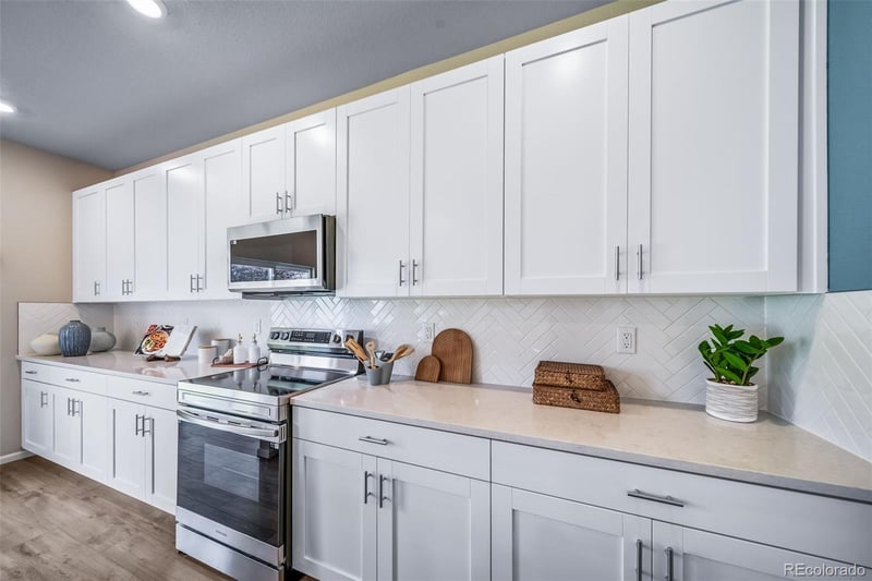 3674 Crestwood Ln, Johnstown, CO 80534