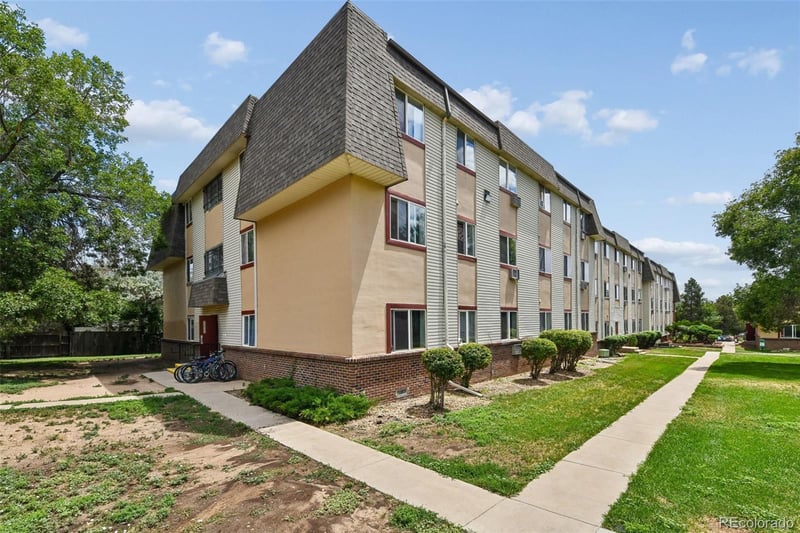 707 W 96th Ave #18, Thornton, CO 80260