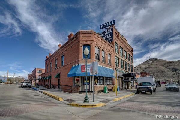 202 F St #A, Salida, CO 81201