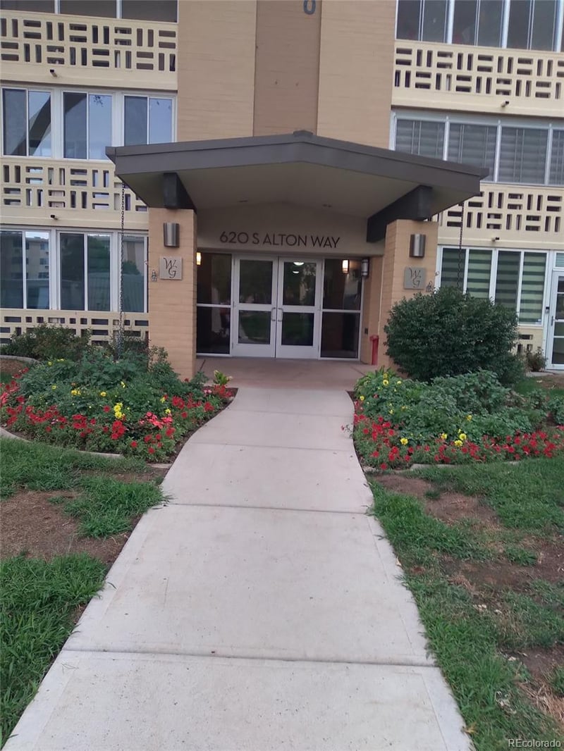 620 S Alton Way #1A, Denver, CO 80247