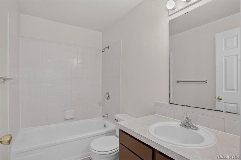 9-11 Birdsill Pl, Longmont, CO 80501