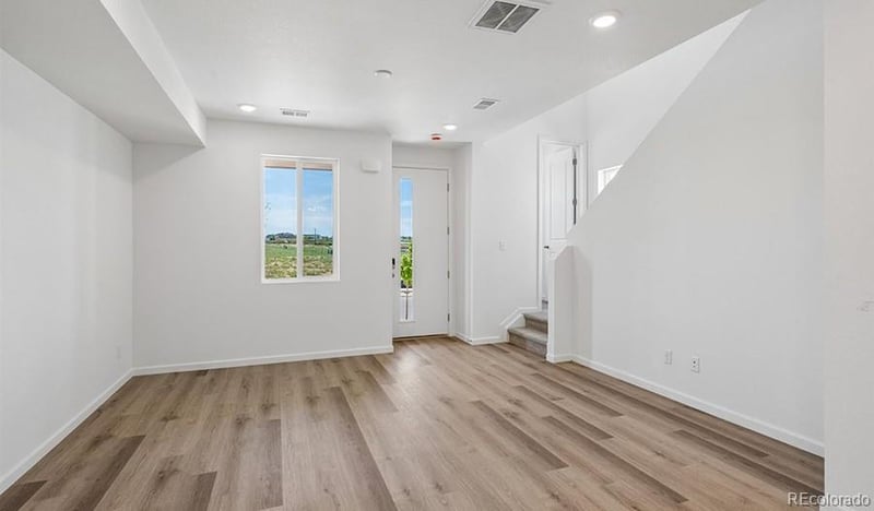 21373 E 67th Ave, Aurora, CO 80019