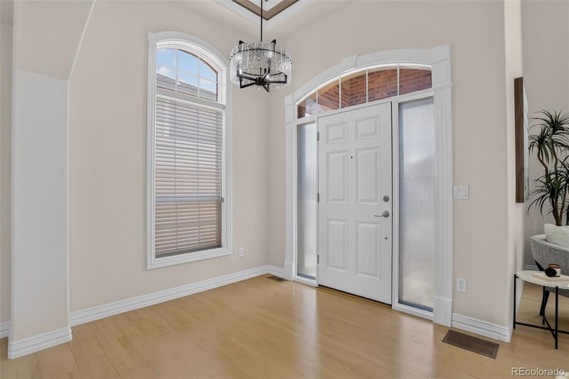 9041 Kittiwake St, Littleton, CO 80126