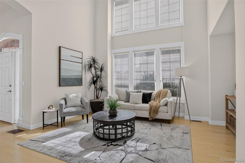 9041 Kittiwake St, Littleton, CO 80126