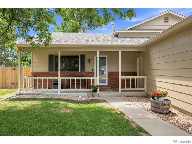 2431 Sunstone Dr, Fort Collins, CO 80525