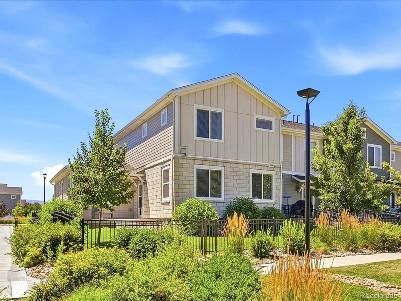 683 Stonebridge Dr, Longmont, CO 80503